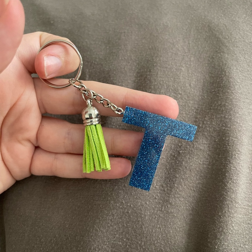 Handmade Letter "T" Keychain - Picture 2 of 6